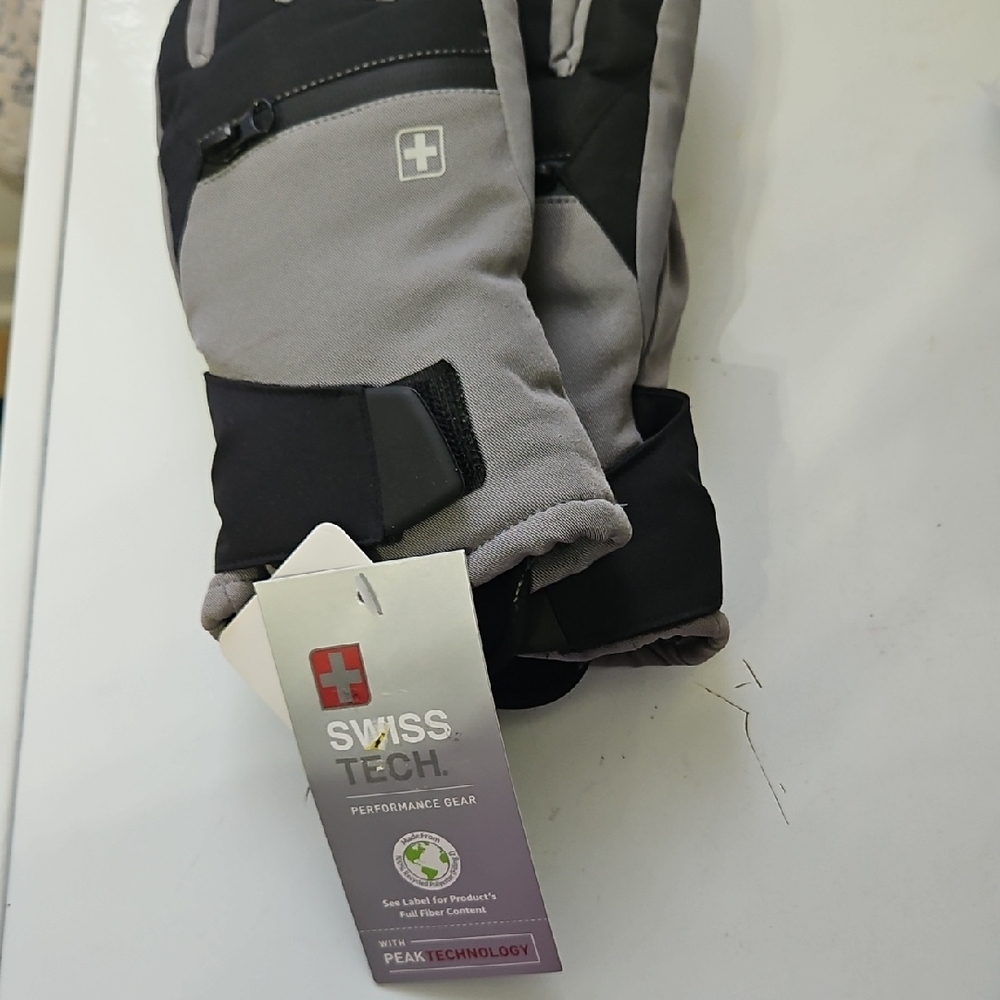 Swiss Tech Black and Gray Performance Gloves